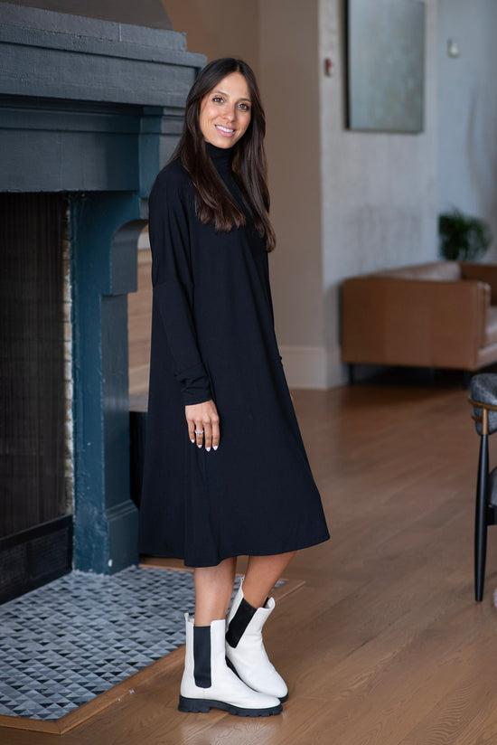 RIBBED MOCK NECK DRESS (BLACK)