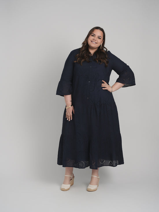 MAXI EYELET DRESS (NAVY)