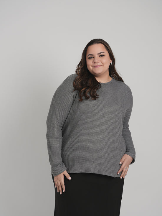SKYE WAFFLE TOP (CHARCOAL)