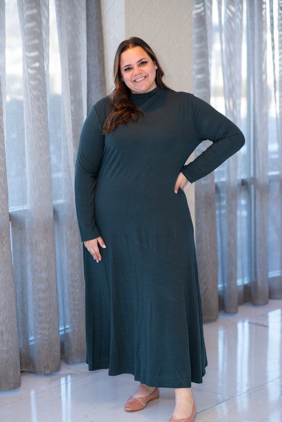 MOCK NECK MAXI DRESS