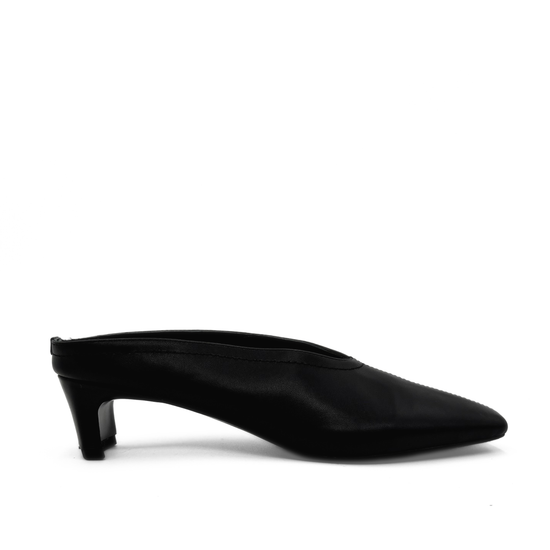Junie Heeled Leather Mule (BLACK)