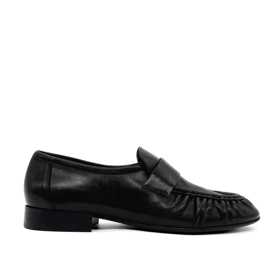 York Ruched Leather Loafers (BLACK LEATHER)