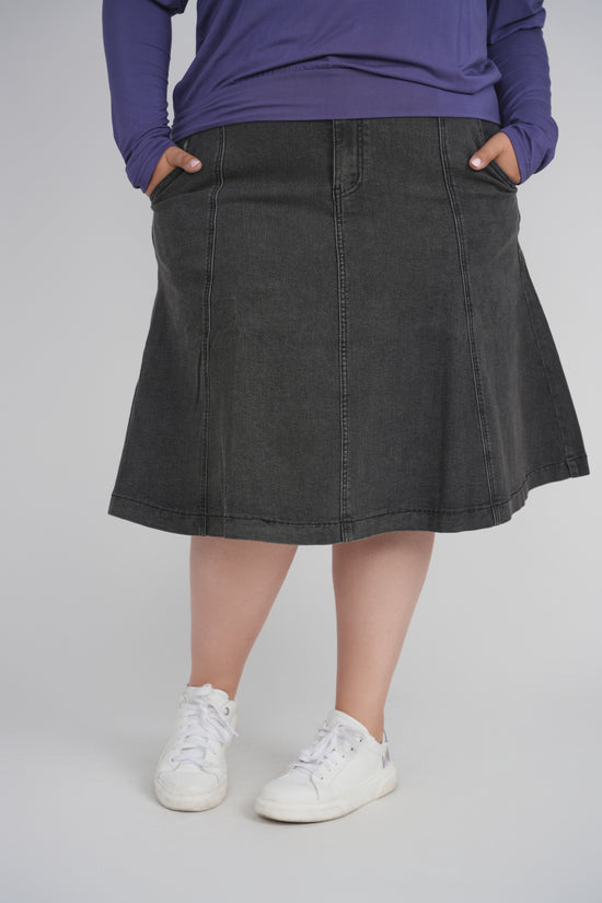 PANEL DENIM SKIRT (BLACK DENIM)